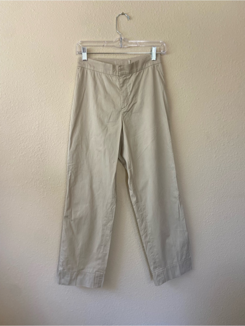 Bogner khaki/tan cotton cropped pants
